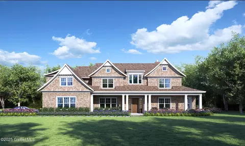 9 Brad Ct, Saratoga Springs, NY 12866