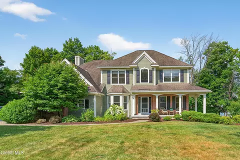 96 Masters Cmn N, Queensbury, NY 12804