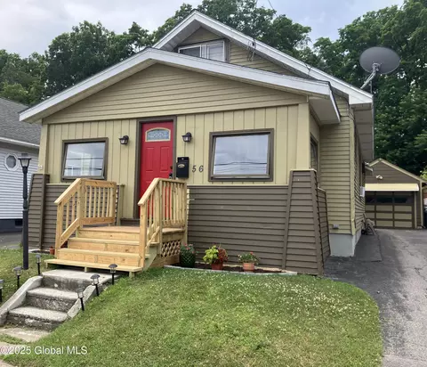 56 Pershing Dr, Scotia, NY 12302