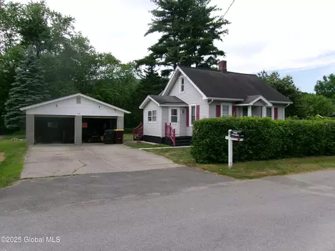 336 Gardinier St, Schenectady, NY 12306 photo 5