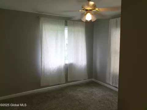 336 Gardinier St, Schenectady, NY 12306 photo 26