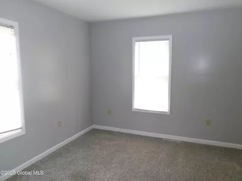 336 Gardinier St, Schenectady, NY 12306 photo 27