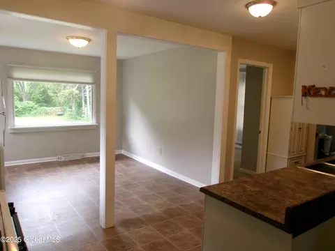 336 Gardinier St, Schenectady, NY 12306 photo 23