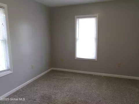 336 Gardinier St, Schenectady, NY 12306 photo 18