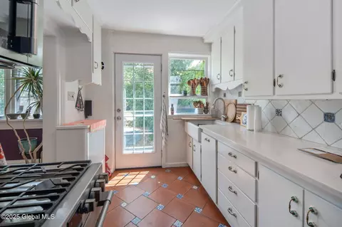 Kitchen - 8 Front St, Schenectady, NY 12305 photo 4 of 4