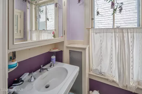 Bath - 8 Front St, Schenectady, NY 12305 photo 5 of 5