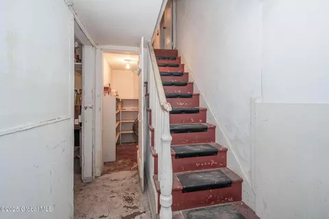 Entry Way - 8 Front St, Schenectady, NY 12305 photo 5 of 5