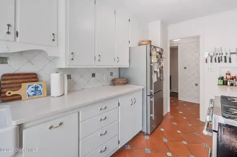 Kitchen - 8 Front St, Schenectady, NY 12305 photo 2 of 4