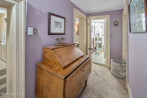Entry Way - 8 Front St, Schenectady, NY 12305 photo 4 of 5