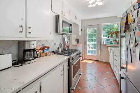 Kitchen - 8 Front St, Schenectady, NY 12305 photo 3 of 4