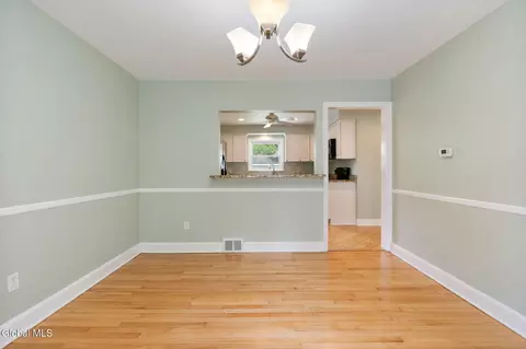 Dining - 1226 Sumner Ave, Schenectady, NY 12309 photo 1 of 1