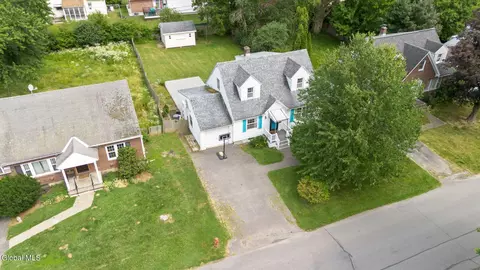View/Area - 1226 Sumner Ave, Schenectady, NY 12309 photo 2 of 3