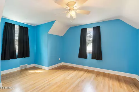 Bedroom - 1226 Sumner Ave, Schenectady, NY 12309 photo 4 of 9