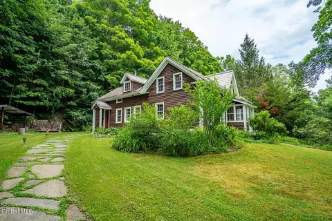 203 Center Rd, Eagle Bridge, NY 12057 photo 4