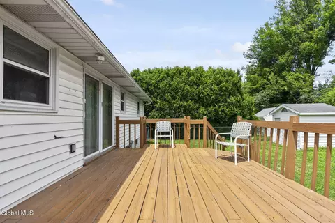 Exterior - 3 Longmeadow Dr, Delmar, NY 12054 photo 3 of 8
