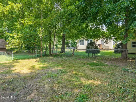 5 Surrey Rd, Glenville, NY 12302 photo 36