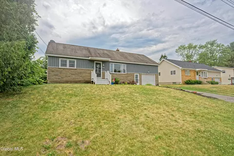 3328 Kenwood Ave, Schenectady, NY 12304
