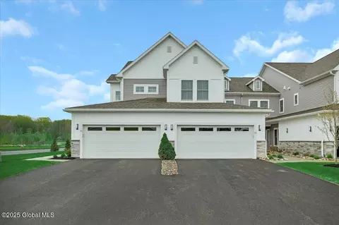 55 Wardley Cir, Cohoes, NY 12047