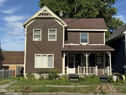304 N Market St, Johnstown, NY 12095