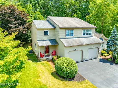 22 Pine Ridge Rd, Saratoga Springs, NY 12866