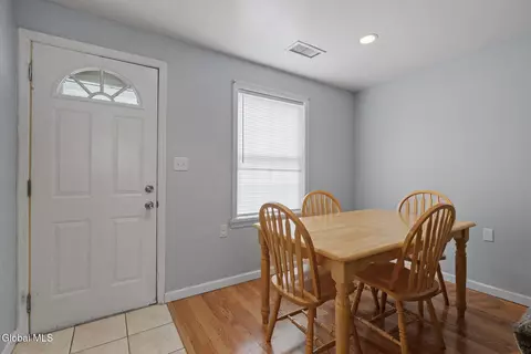 34 Fullerton Ave, Schenectady, NY 12304 photo 5