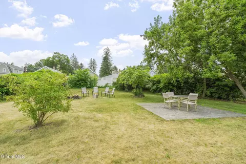 34 Fullerton Ave, Schenectady, NY 12304 photo 2