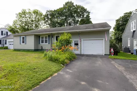 24 Putnam Ave, Fort Edward, NY 12828