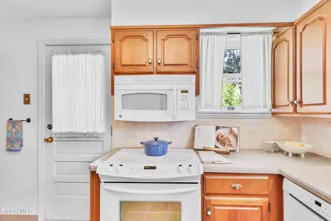 1101 Ardsley Rd, Schenectady, NY 12308 photo 13