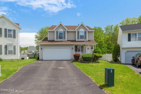 1108 Regal Ct, Glenville, NY 12302