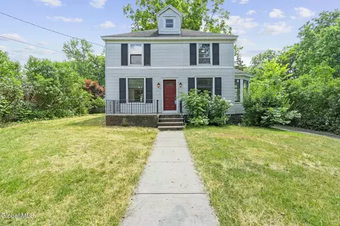 42 Saratoga Ave, Broadalbin, NY 12025