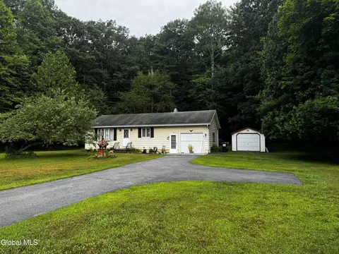 729 Route 9, Gansevoort, NY 12831