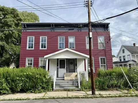 29-31 Albert St, Amsterdam, NY 12010