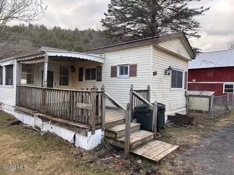 873 W Fulton Rd, Warnerville, NY 12187