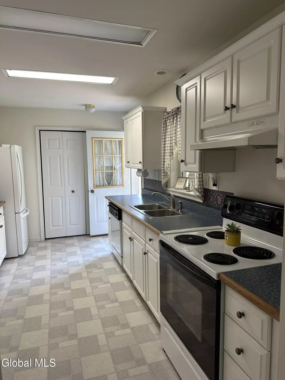 Kitchen - 455 Luzerne Rd, Queensbury, NY 12804 photo 3 of 4