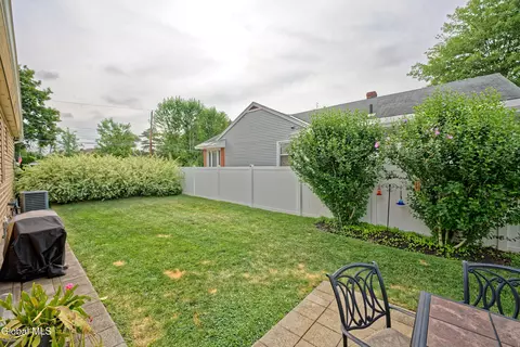 Exterior - 1752 Van Cortland St, Schenectady, NY 12303 photo 3 of 11
