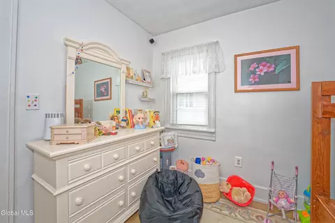 Bedroom - 1752 Van Cortland St, Schenectady, NY 12303 photo 4 of 4