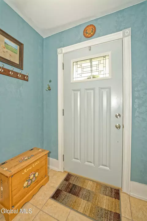 Entry Way - 1752 Van Cortland St, Schenectady, NY 12303 photo 1 of 4