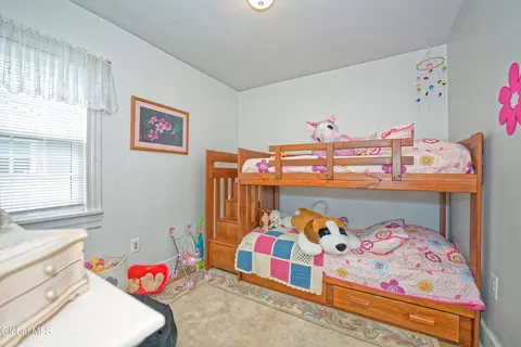 Bedroom - 1752 Van Cortland St, Schenectady, NY 12303 photo 3 of 4