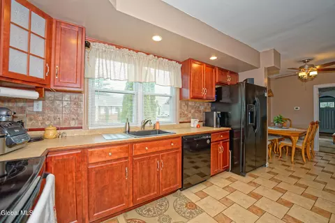 Kitchen - 1752 Van Cortland St, Schenectady, NY 12303 photo 1 of 2