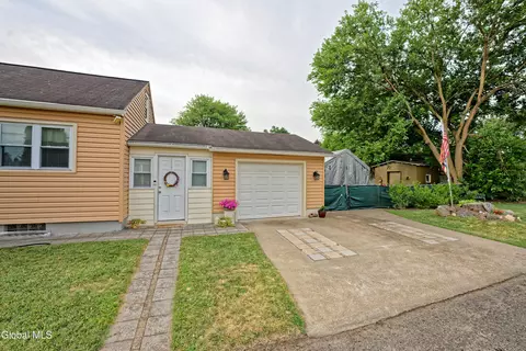 Exterior - 1752 Van Cortland St, Schenectady, NY 12303 photo 2 of 11