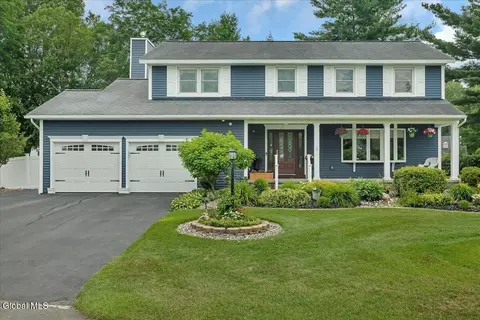 504 Spring Blossom Ln, Schenectady, NY 12306