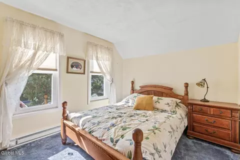 236 Cherry St, Schenectady, NY 12306 photo 9