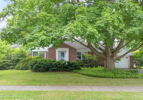 175 Colonial Ave, Albany, NY 12208