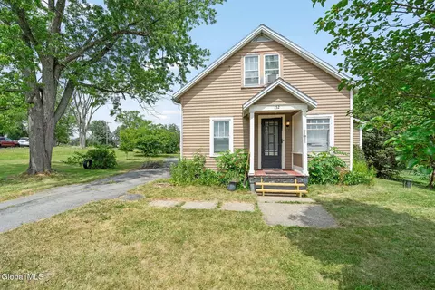 152 Charleston St, Esperance, NY 12066
