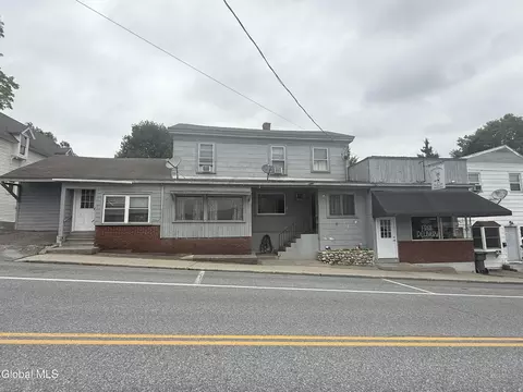 59 Montcalm St, Ticonderoga, NY 12883