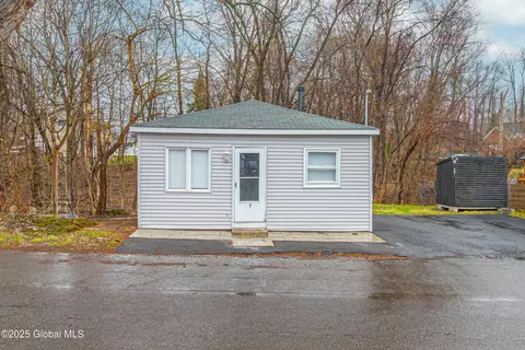 7 Arch Ave, Albany, NY 12203