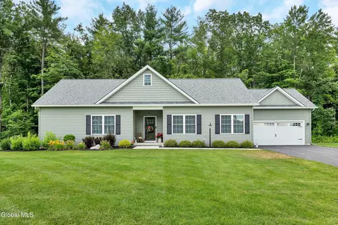 30 Sandy Blvd, Moreau, NY 12803