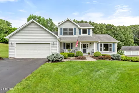 79 Cameron Rd, Wynantskill, NY 12198