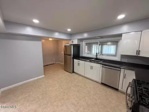 1338 Crane St, Schenectady, NY 12303 photo 10