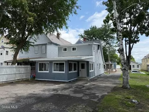 1338 Crane St, Schenectady, NY 12303 photo 4